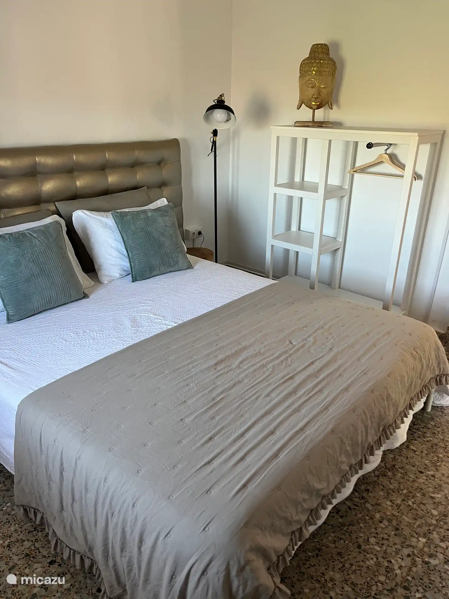 Das Doppelbett 1,60 im Ferienhaus.