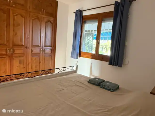 Villa Vista Colina Moraira huren in Spanje, Costa Blanca, Moraira - villa Slaapkamer 1 met kastenwand