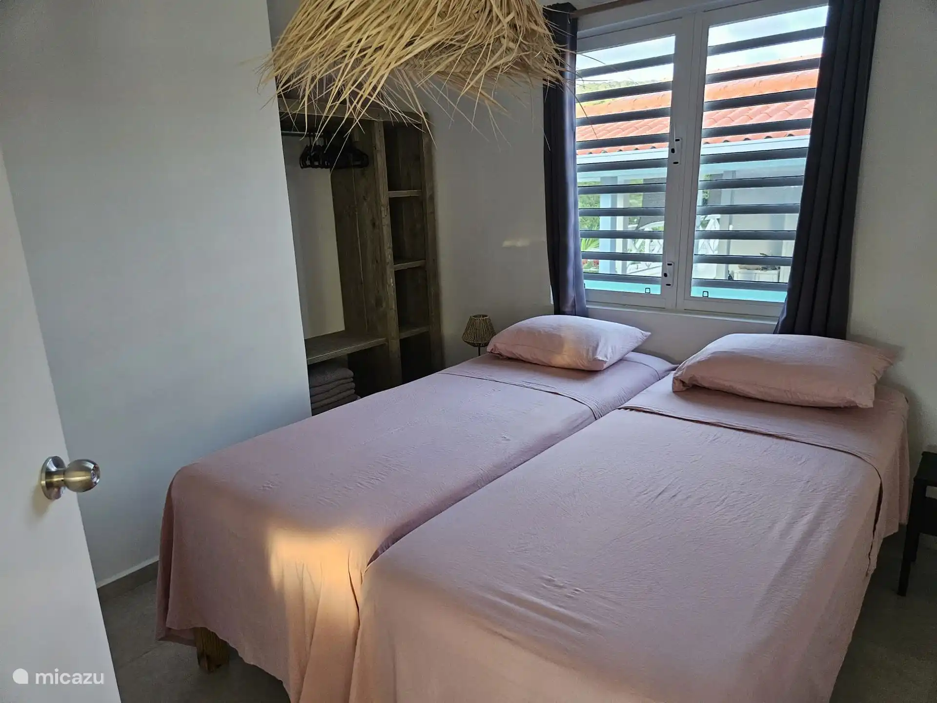 Schlafzimmer mit 2 Einzelbetten.