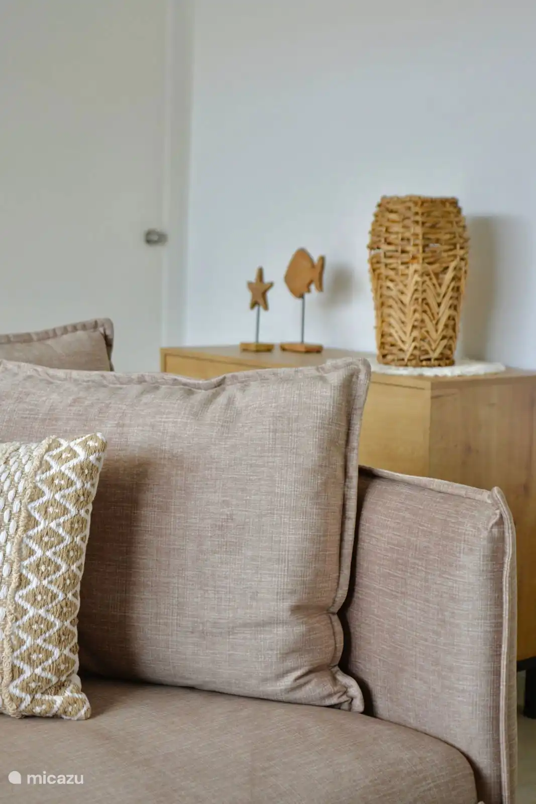 Atmosphärisches Foto-Wohnzimmer.