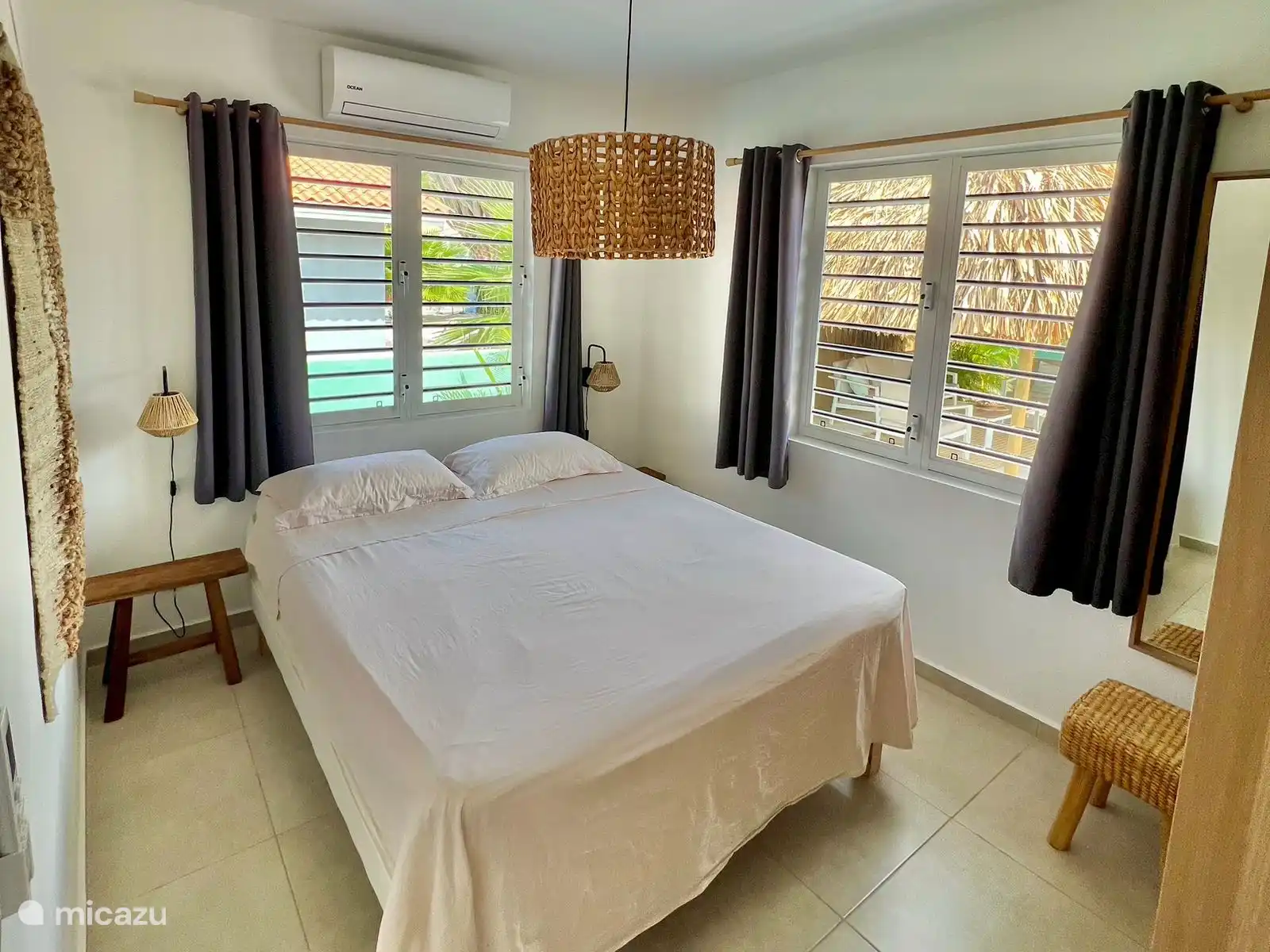 Schlafzimmer 3 ist attraktiv eingerichtet.