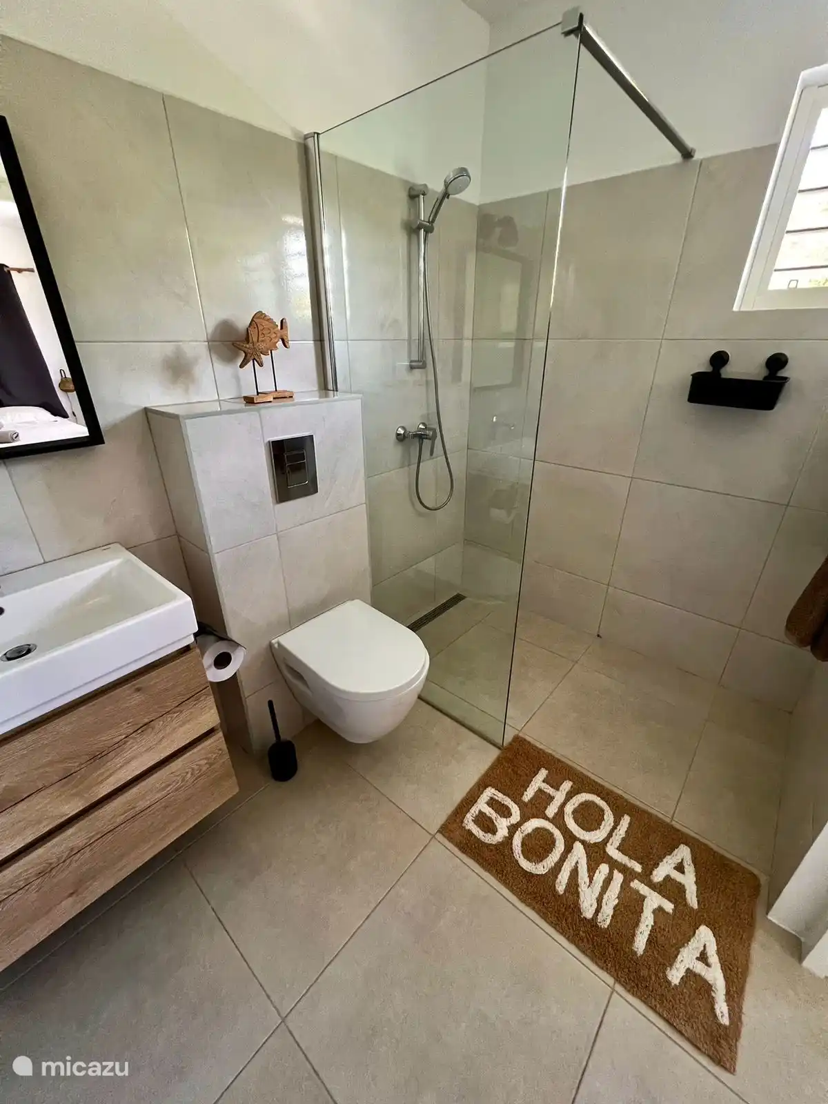 Badezimmer-Hauptschlafzimmer.