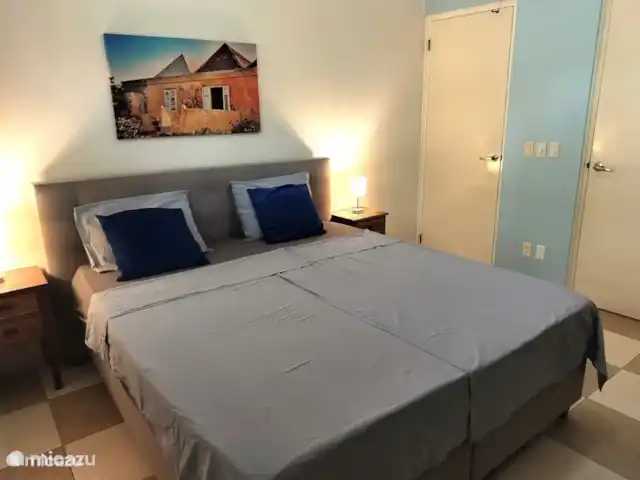 villa huren in Curaçao, Curacao-Midden, Blue Bay – Blue Bay Beach Villa@Pool Slaapkamer 1 king-size bed 210x180 cm
