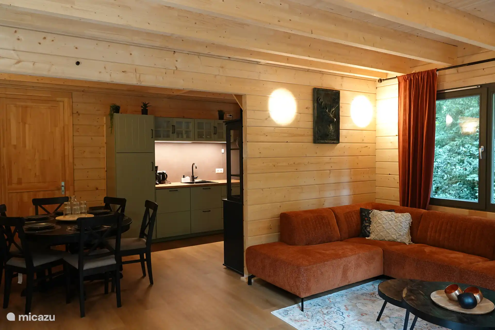 Küche/Essbereich/Sitzecke