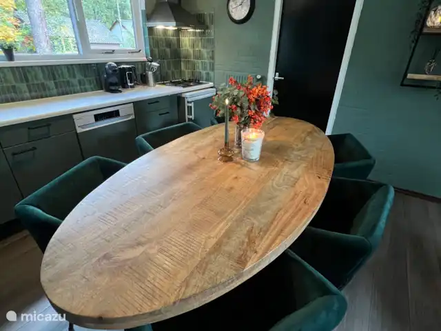 Vosseven 35, Barge à queue noire | Pays-Bas, Limbourg, Stramproy - bungalow Grande table pour de merveilleux après-midi de jeux