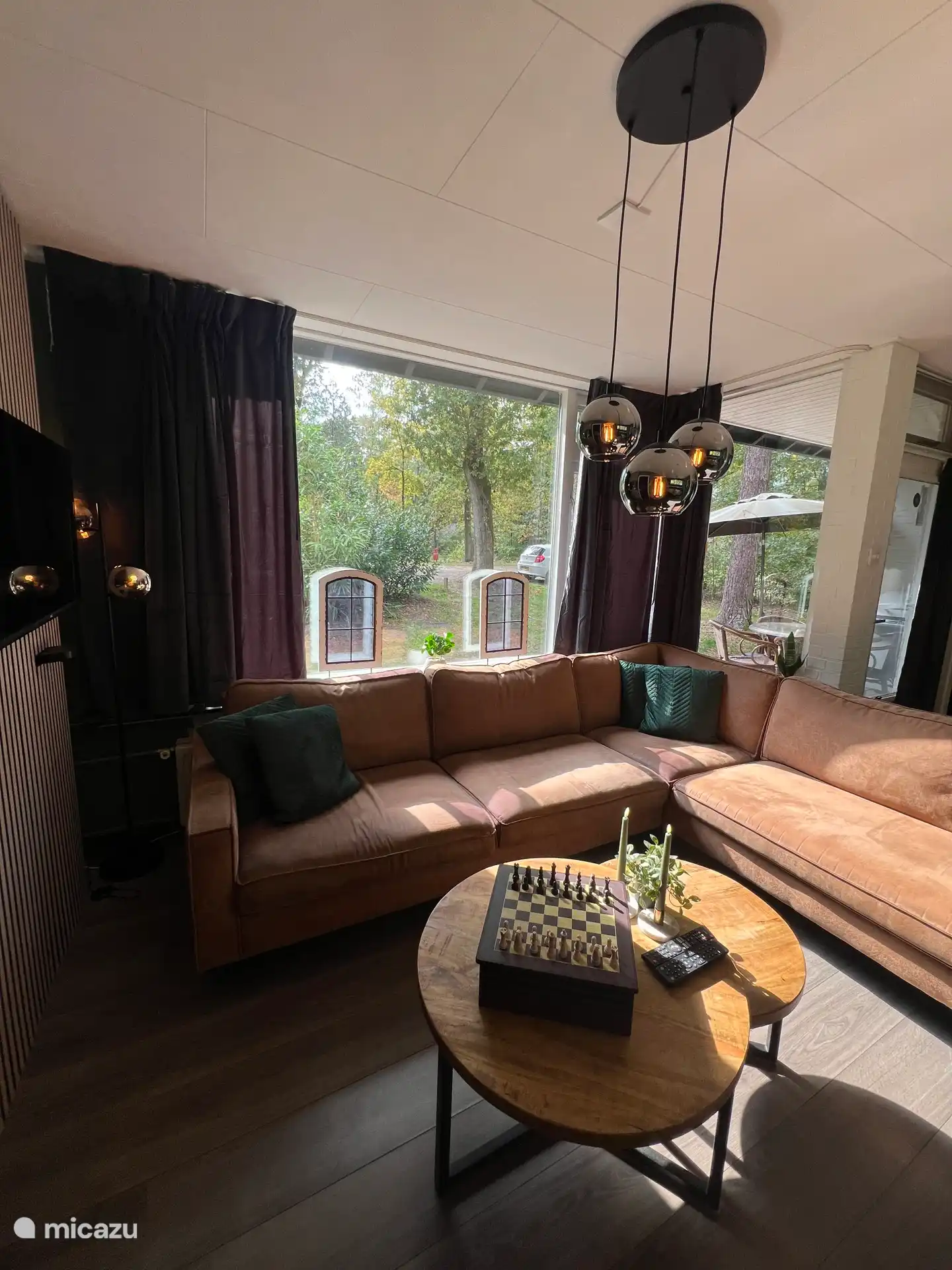 Schönes Sofa für einen Filmabend 