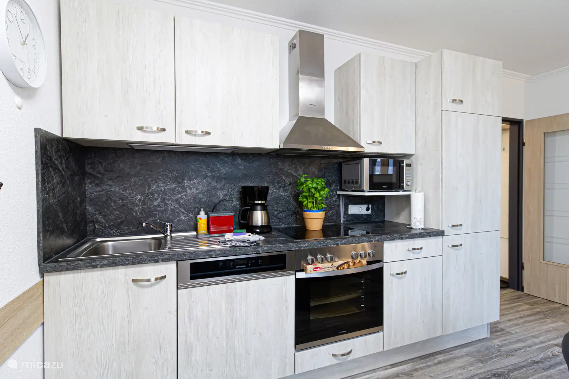 fully equipped kitchen