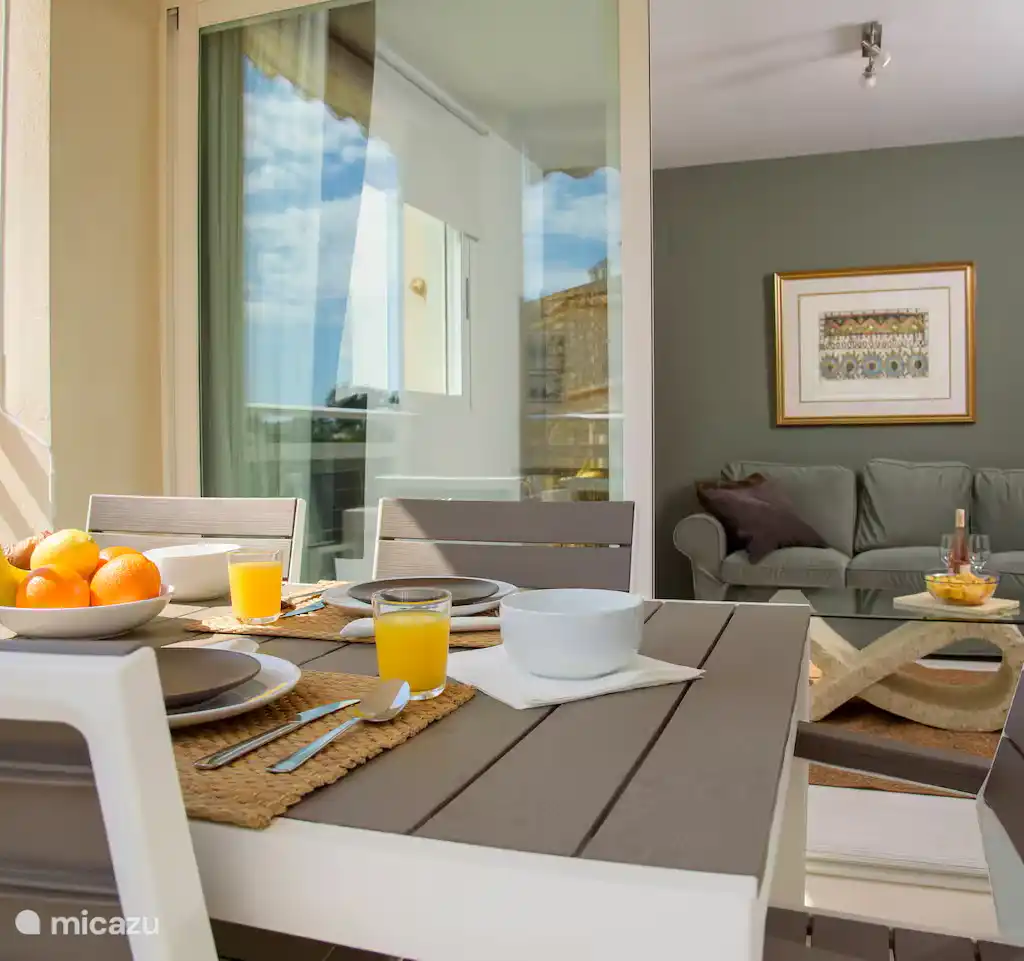 Cinco Soles-Spacious Beach Apartment