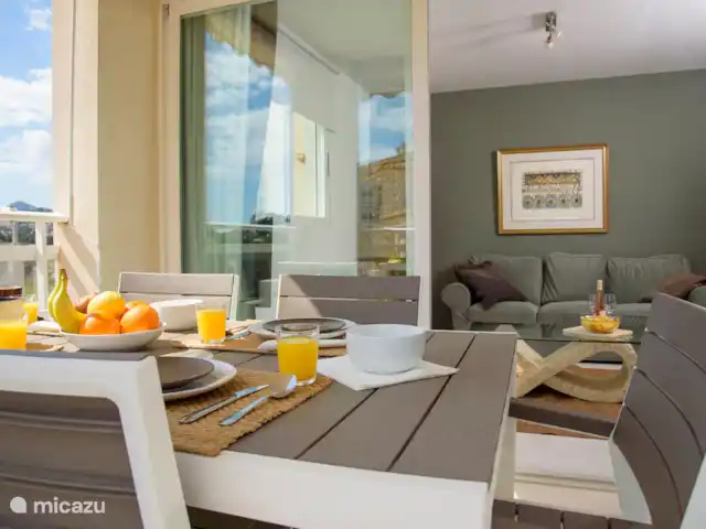 Location de Vacances Espagne, Costa Blanca, Alicante, appartement - Cinco Soles-Spacious Beach Apartment Balcon avec porte coulissante