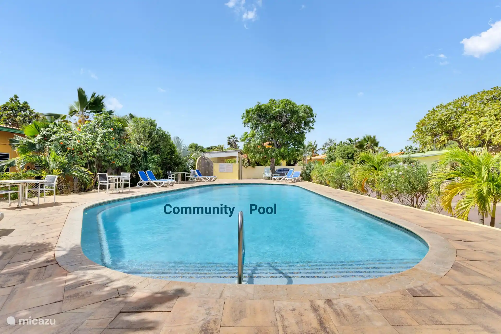 Piscina comunitaria Exclusive