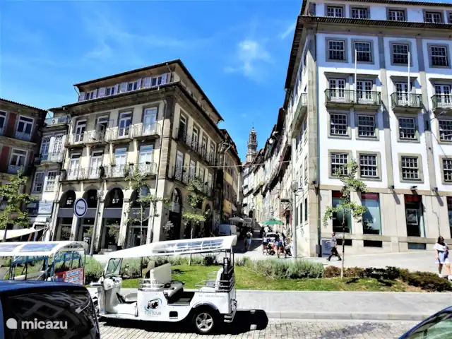 Oporto Delight Apartment 1 huren in Portugal, Porto, Porto - appartement Loios plein met ingang tot metro en Rua de Tras.