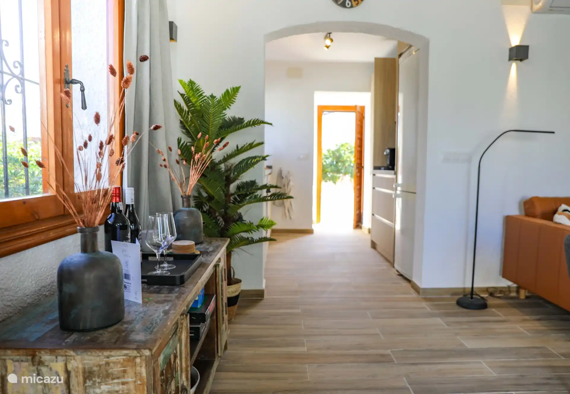 Halfopen keuken, net vernieuwd