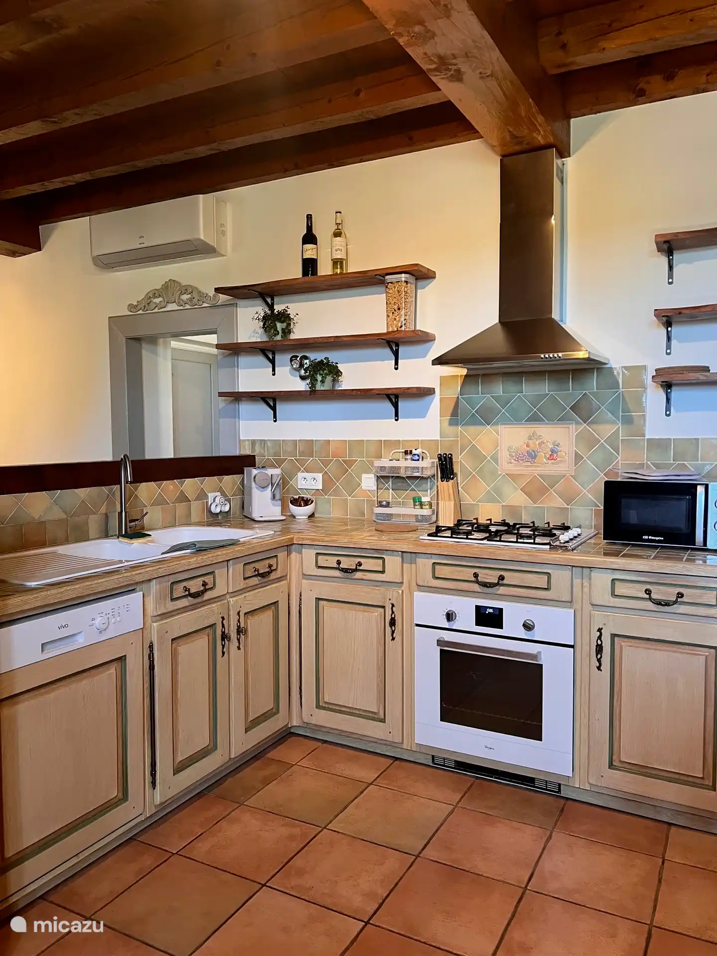 Ausgestattete Küche