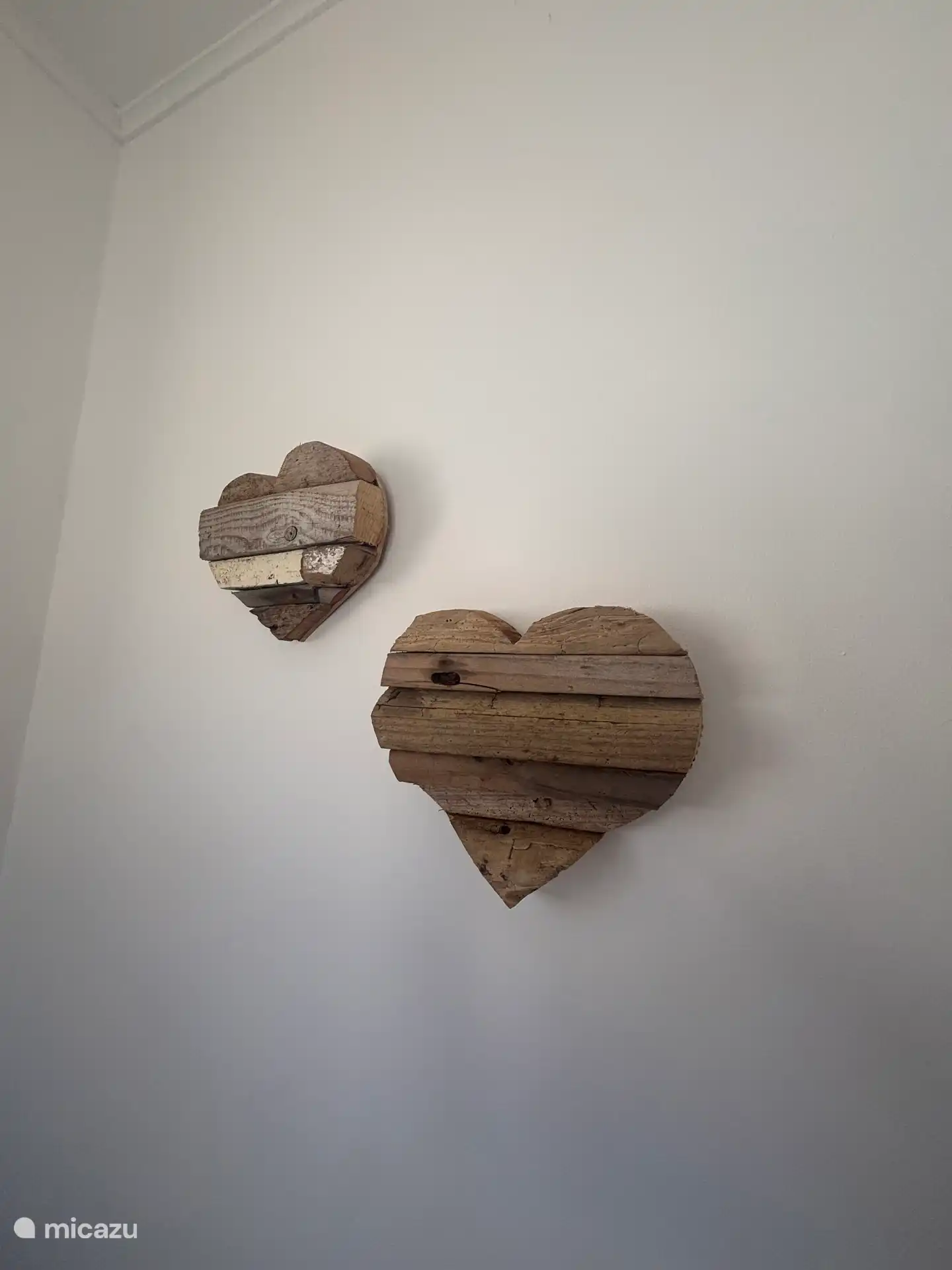 Arte de restos de un artista local en Curazao. 