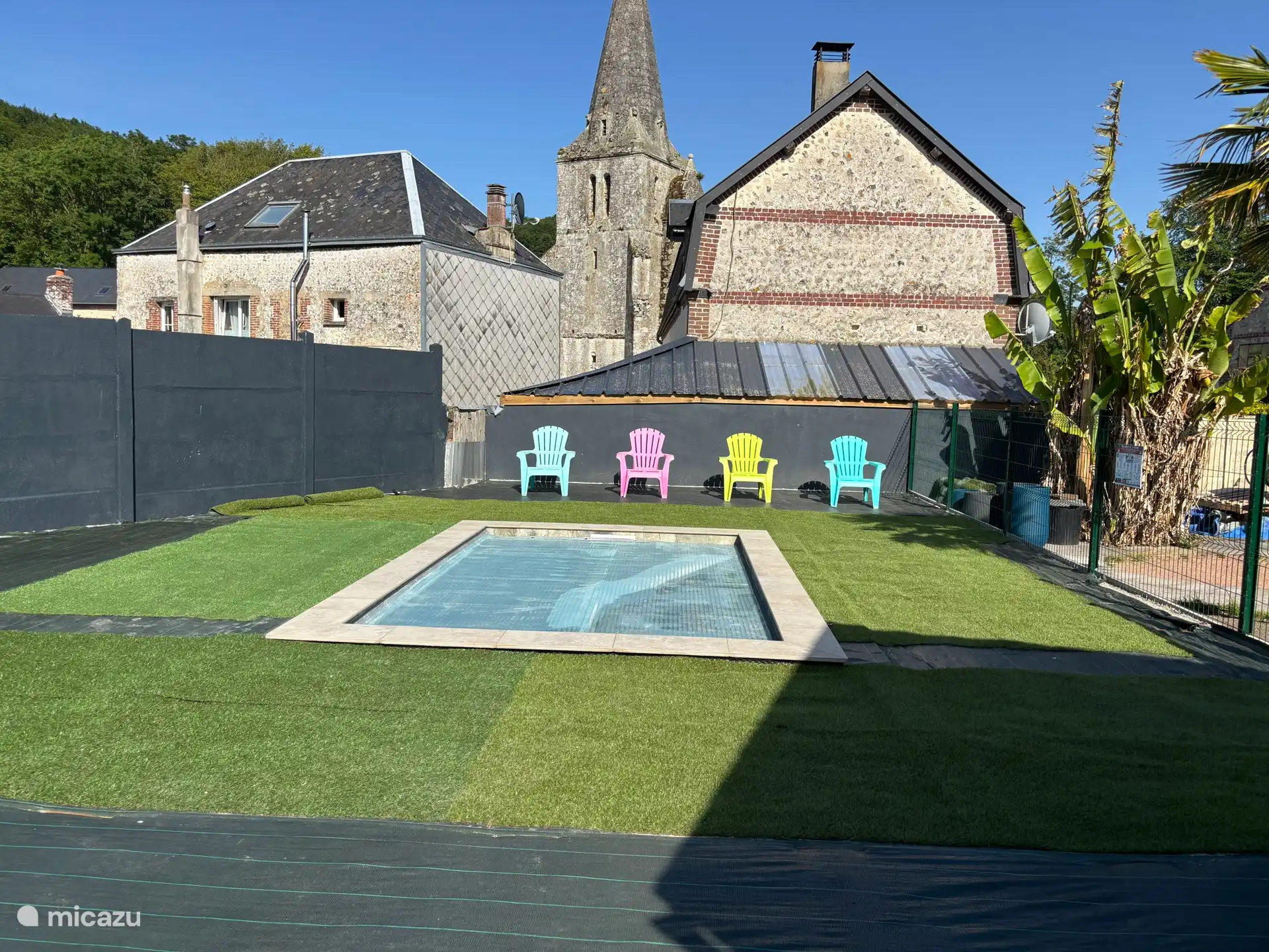 Fenced and heated relaxation pool