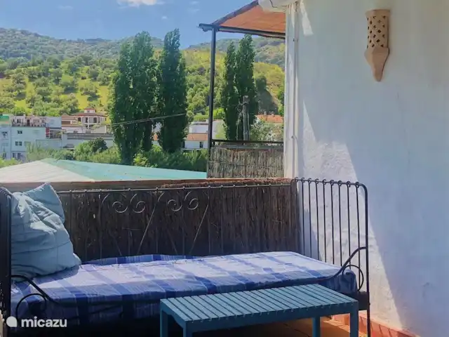 casa vacacional en España, Andalucía, Cortés de la Frontera – Finca La Rana Verde Casas de vacaciones Studio Paqui - vista desde la terraza delantera