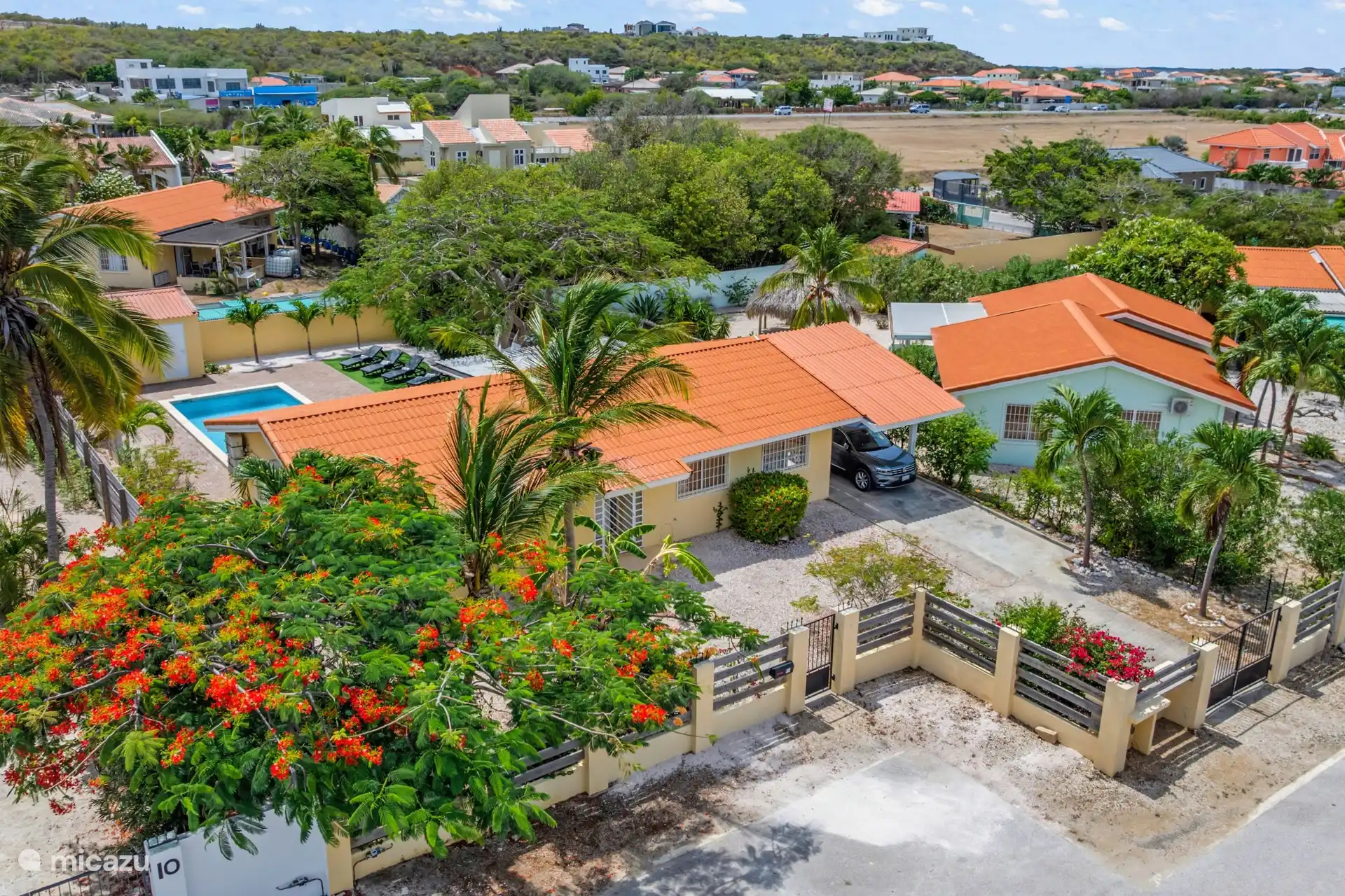 Bon bini at Villa Montana on Kaya Arembos