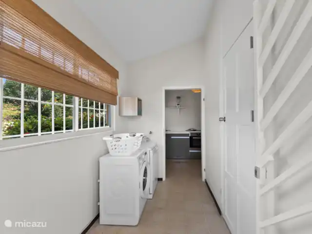 Villa Montana huren in Curaçao, Banda Abou (west), Grote Berg - villa Bijkeuken met wasmachine en vaatwasser