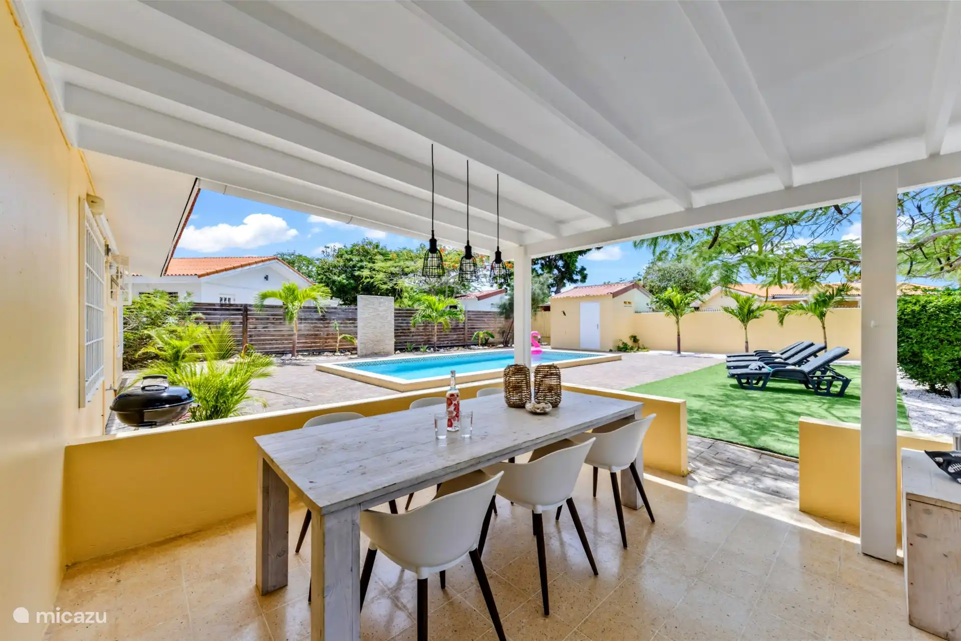 6 person dining table, Weber BBQ