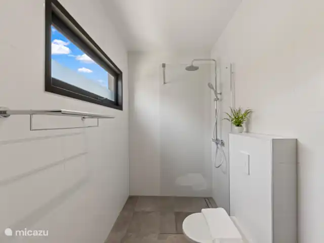 Villa Jazmyn 31 Blue Bay Resort | Curaçao, Curaçao-Centre, Blue Bay - villa Belle salle de bain, avec douche à effet pluie, toilettes et double vasque