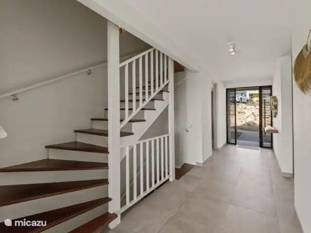Villa Jazmyn 31 Blue Bay Resort | Curaçao, Curaçao-Centre, Blue Bay - villa La villa a 3 étages.