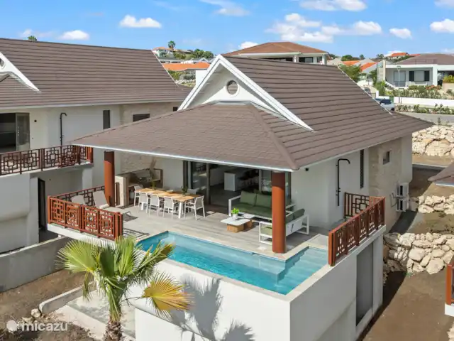 Villa Jazmyn 31 Blue Bay Resort | Curaçao, Curaçao-Centre, Blue Bay - villa Profitez de l’extérieur avec votre propre piscine et votre douche extérieure.