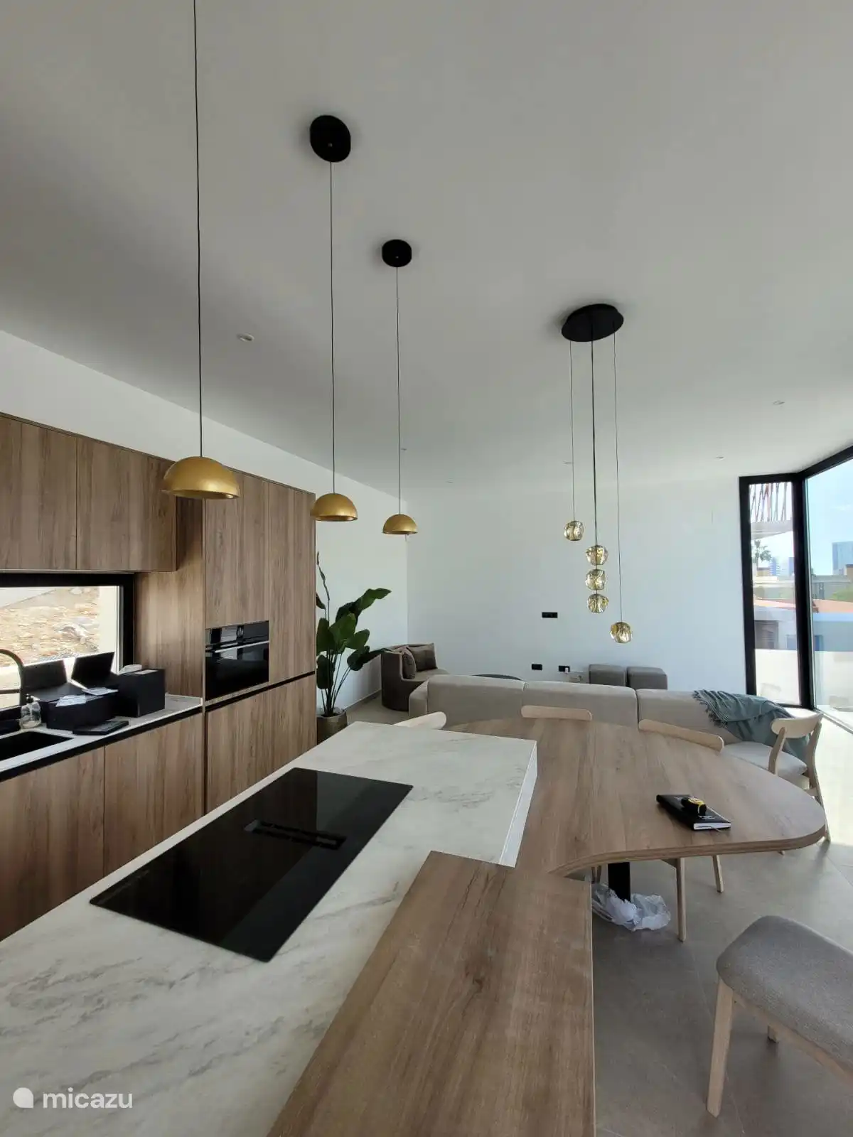 Wohnzimmer und Küche