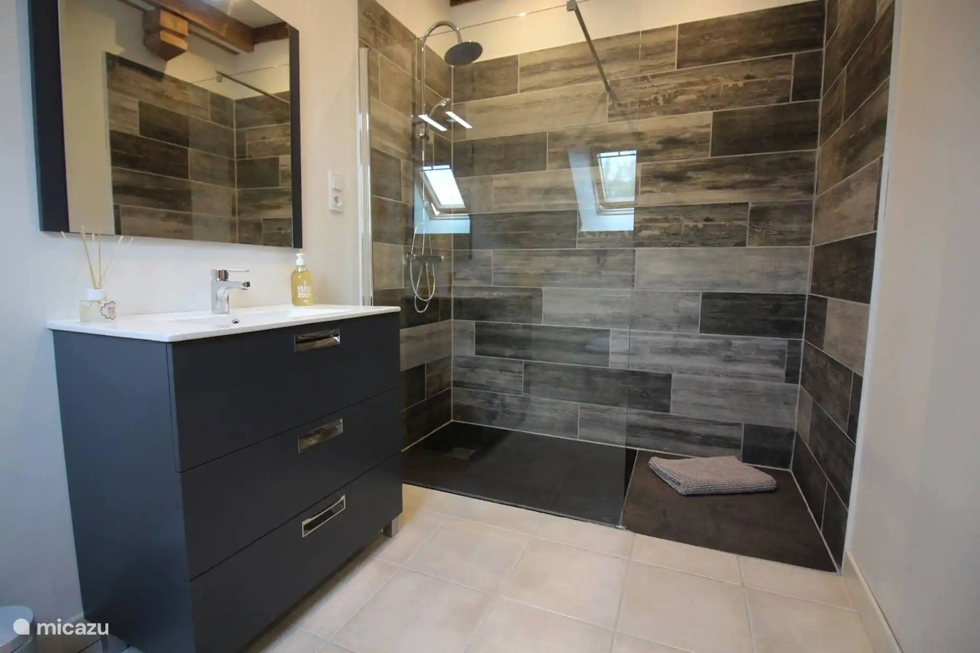 Salle de bain attenante