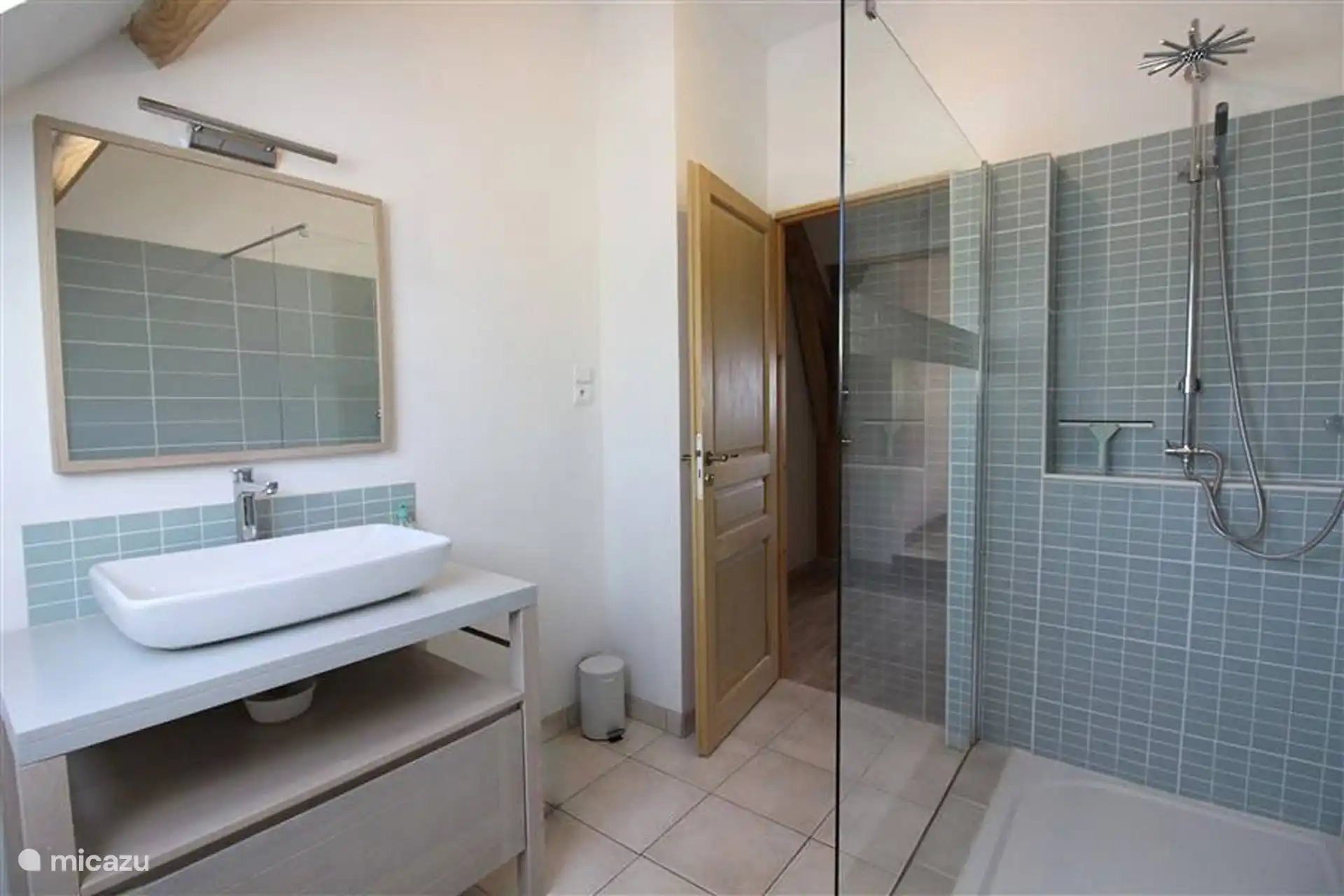 Salle de bain au premier étage