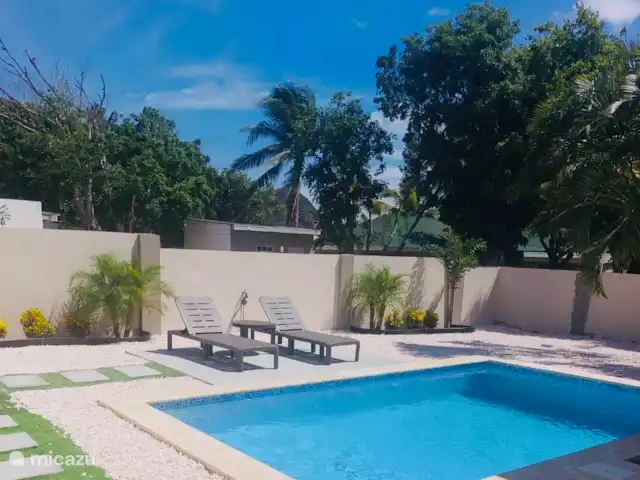 Location de Vacances Aruba, Oranjestad, Oranjestad, maison de ville - Retraite Casa Wayaca  Piscine partagée