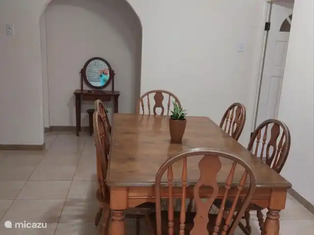 Location de Vacances Aruba, Oranjestad, Oranjestad, maison de ville - Retraite Casa Wayaca  Salle à manger/cuisine