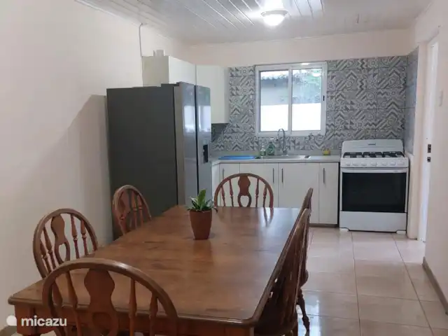 Location de Vacances Aruba, Oranjestad, Oranjestad, maison de ville - Retraite Casa Wayaca  Salle à manger/cuisine