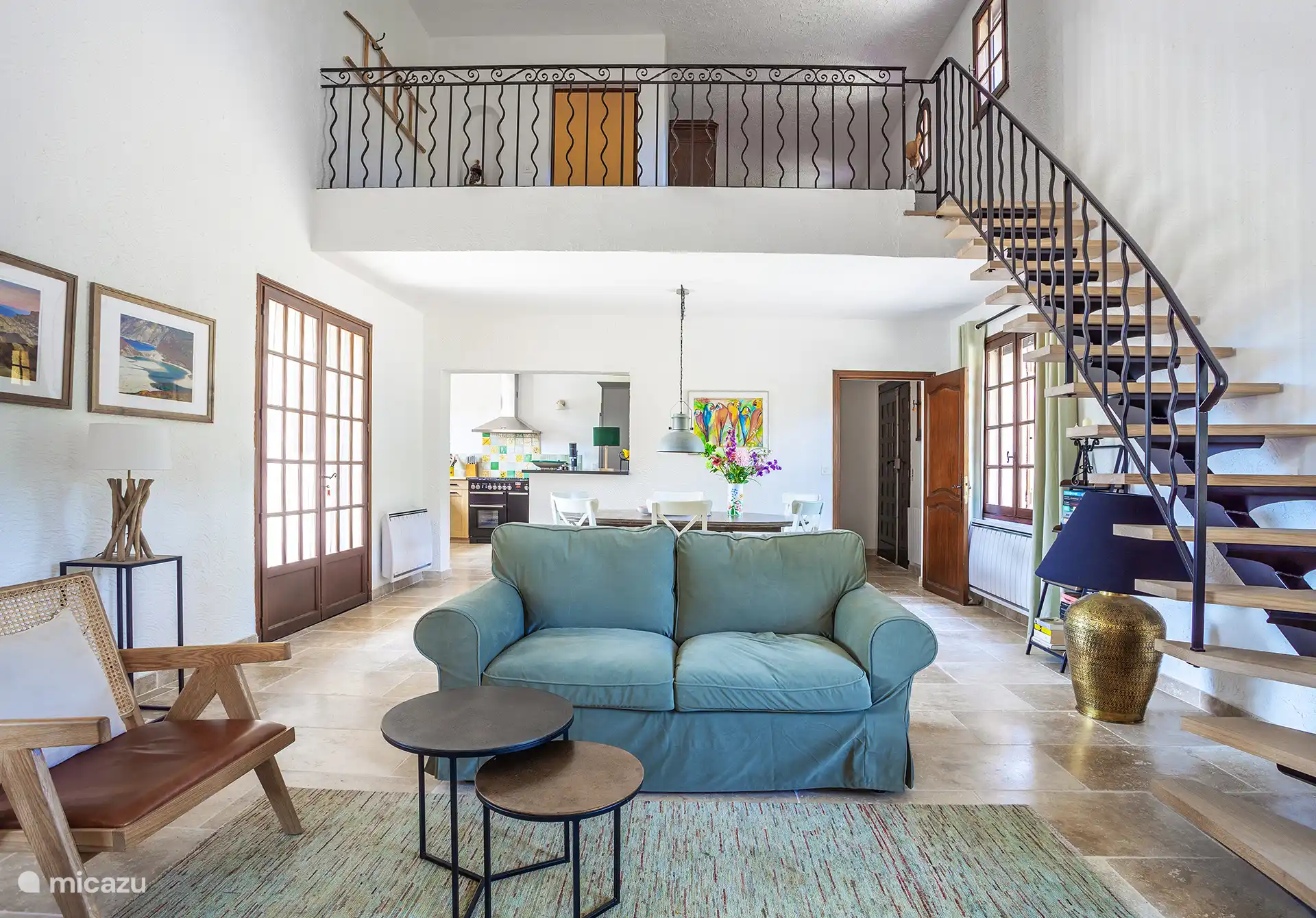 Overview living room