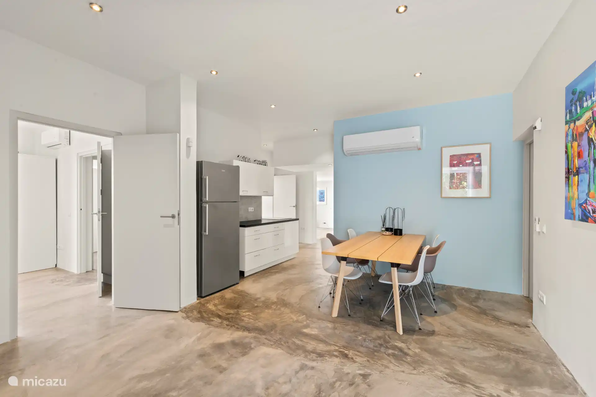 The apartment has its own entrance.