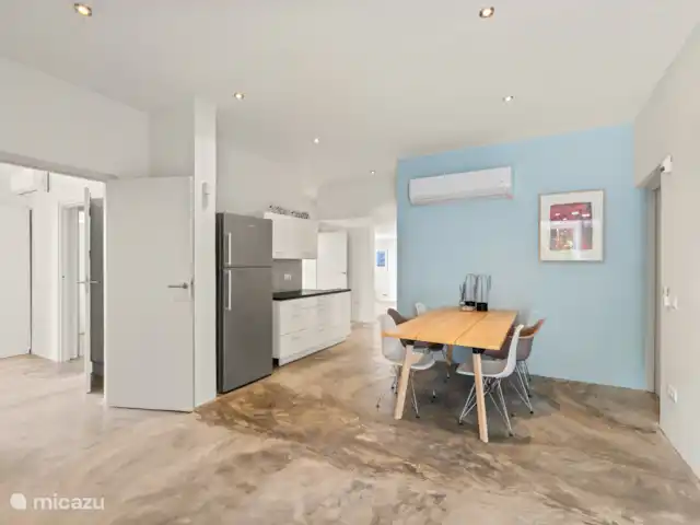Artistieke Villa Scoop met zeezicht huren in Curaçao, Banda Ariba (oost), Bapor Kibra - villa Het appartement heeft een eigen ingang.