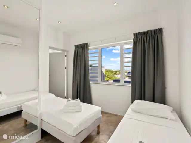 Artistieke Villa Scoop met zeezicht huren in Curaçao, Banda Ariba (oost), Bapor Kibra - villa Slaapkamer 5 met AC