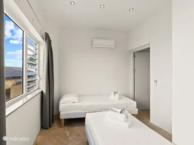 Artistieke Villa Scoop met zeezicht huren in Curaçao, Banda Ariba (oost), Bapor Kibra - villa Slaapkamer 5 met AC