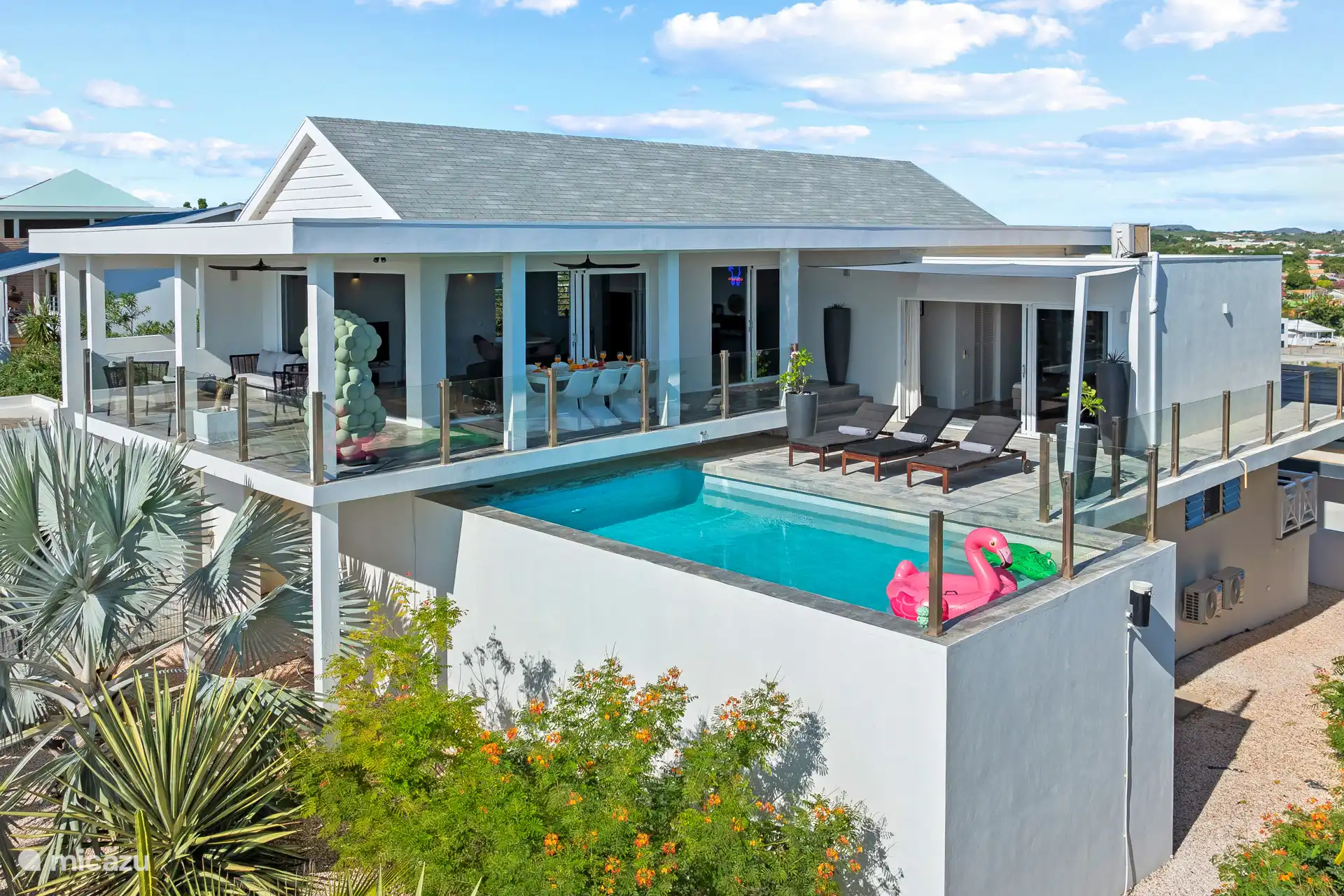 Villa is located in La Privada resort - gated community.