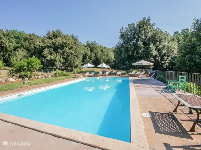 6 slaapkamer landhuis met zwembad huren in Italië, Umbrië, Amelia - boerderij 6 slaapkamer landhuis met zwembad huren in Italië, Umbrië, Amelia - boerderij