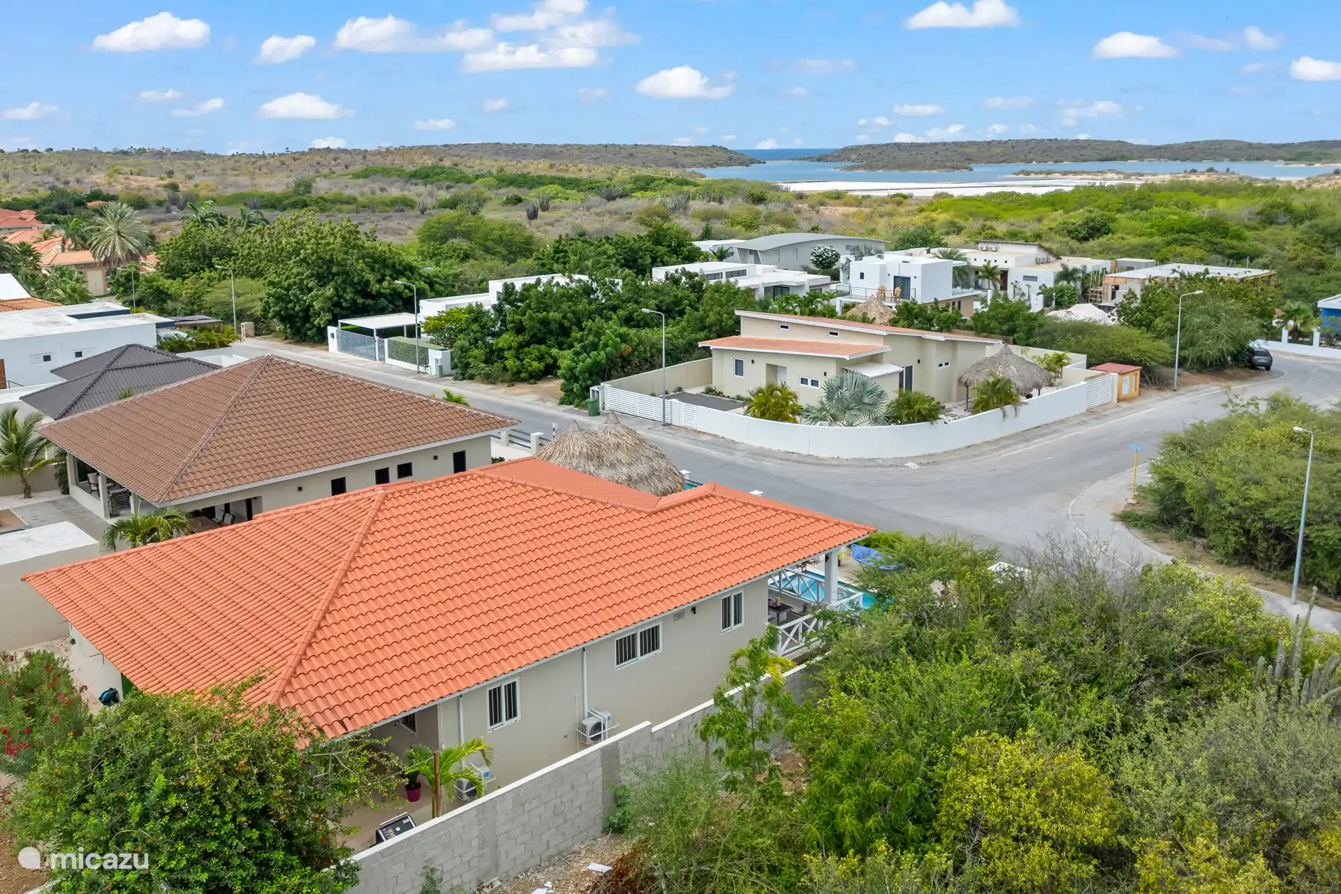 Villa Casa Luz Color Curaçao / Jan Thiel Nord