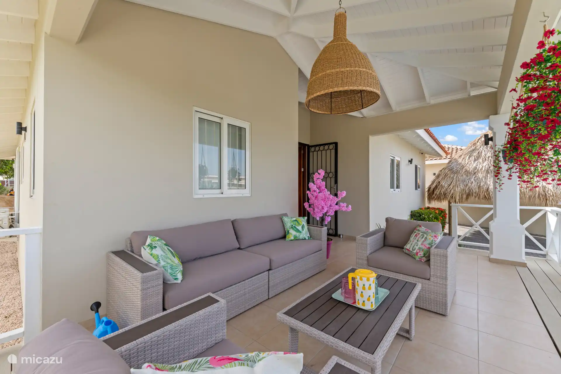 Villa Casa Luz Color Curaçao / Jan Thiel Nord