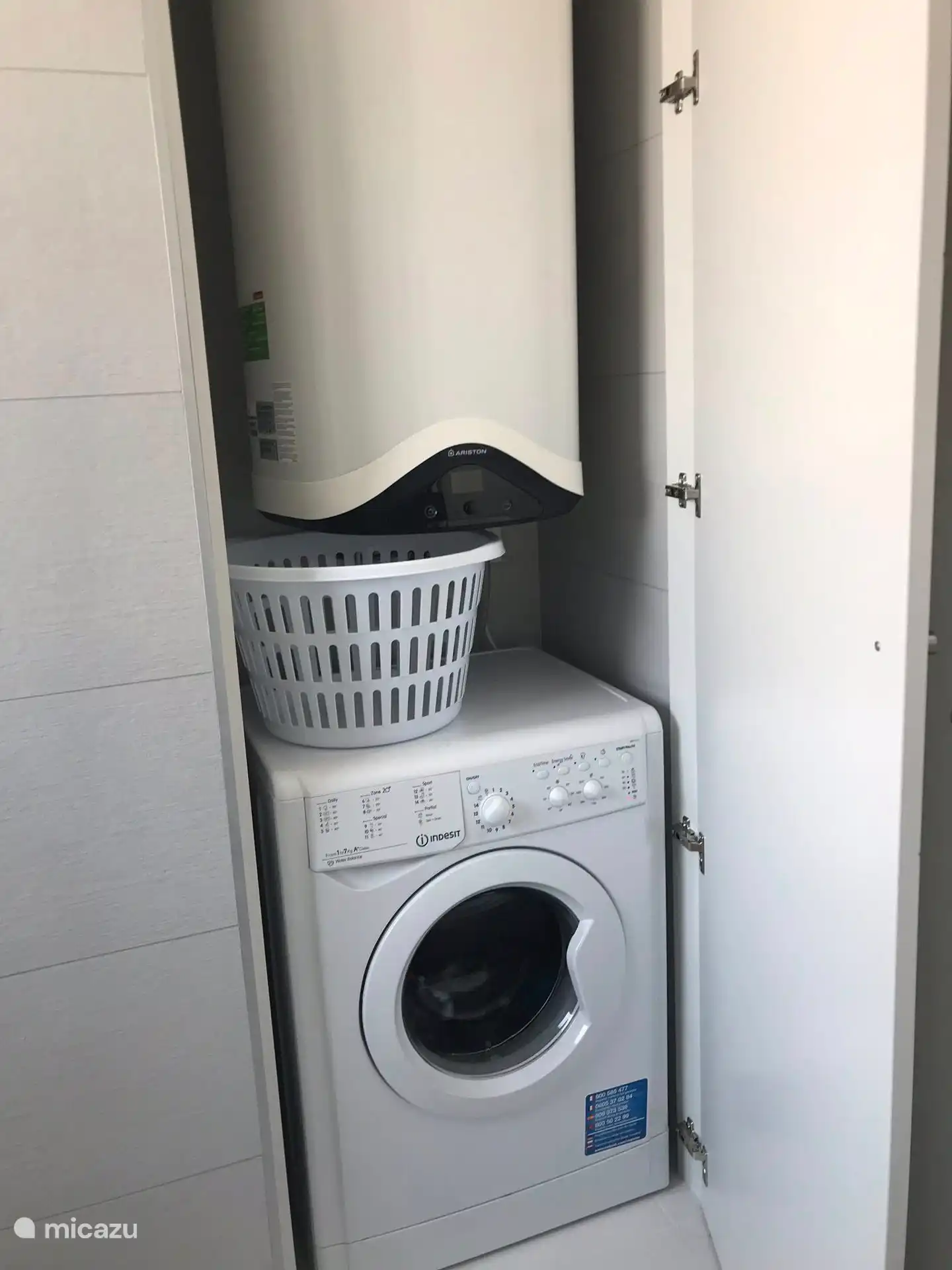 wasmachine in de badkamer