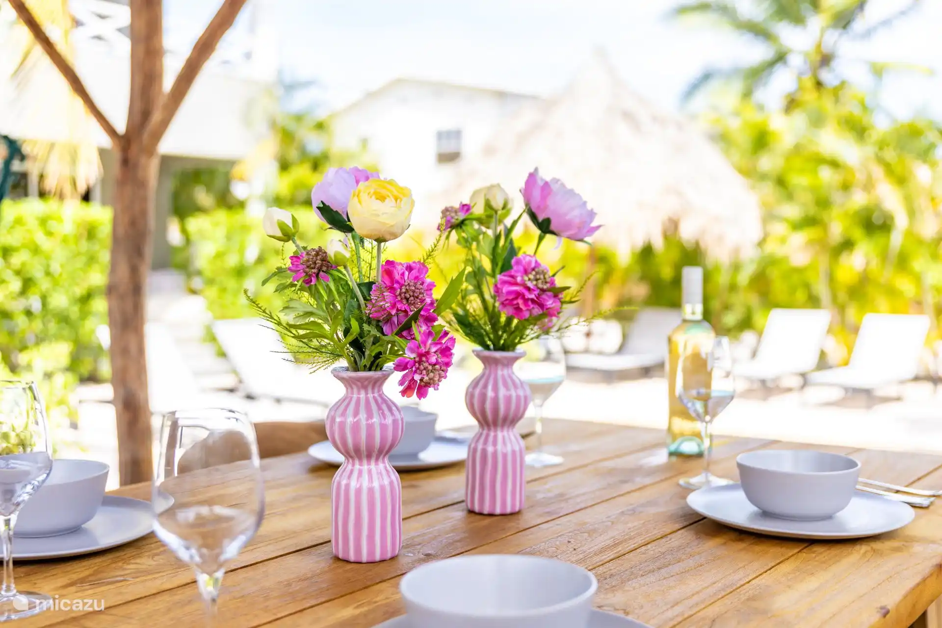 Dressez la table sous la pergola