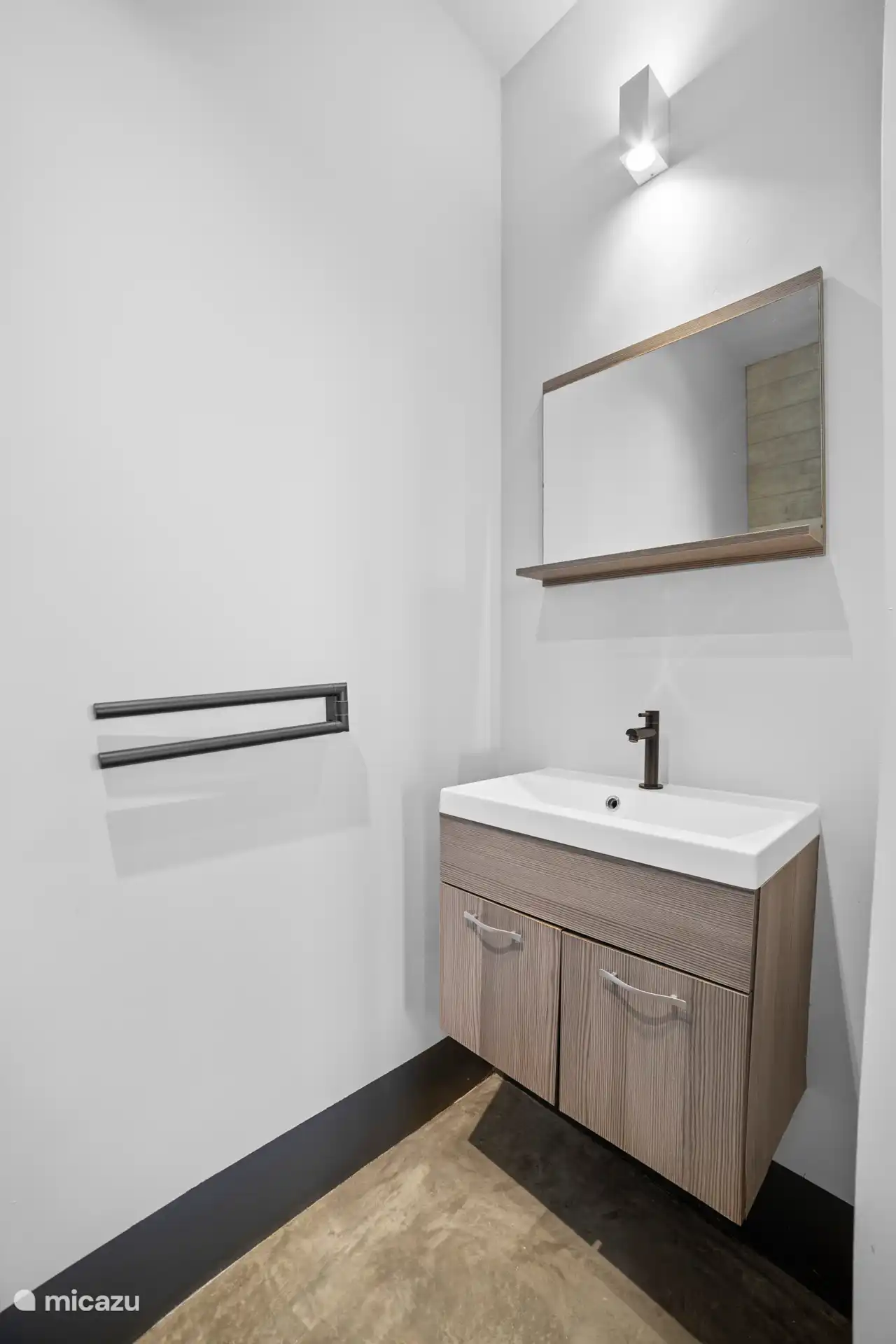 ensuite bathroom 2 bedroom