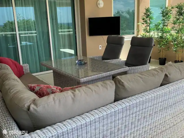 Résidence Piscadera | Curaçao, Curaçao-Centre, Piscadera - appartement Coin salon sur une terrasse très spacieuse