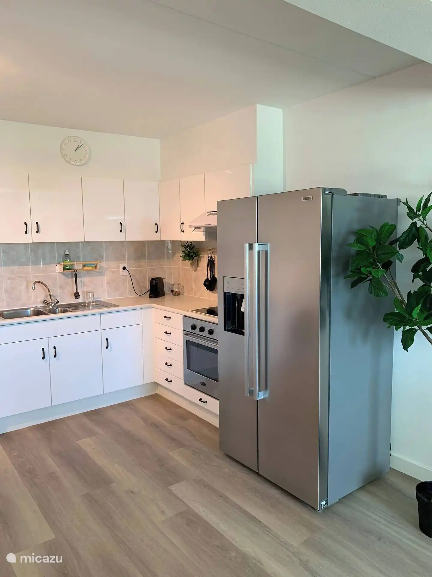 Kitchen with American fridge