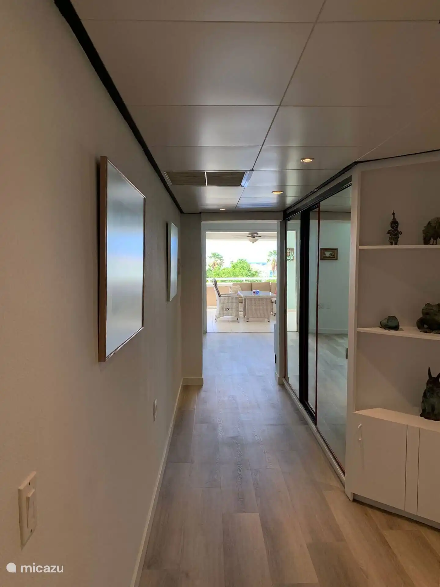 Hall between living room, kitchen and sleeping quarters