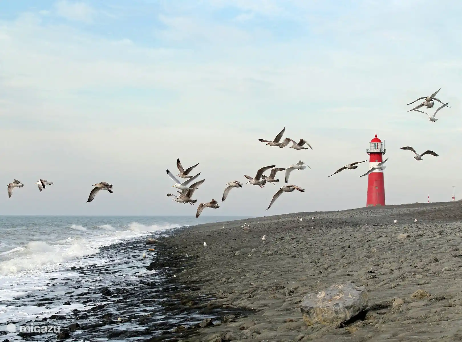 Faro de Noorderhoofd en el Zeedijk