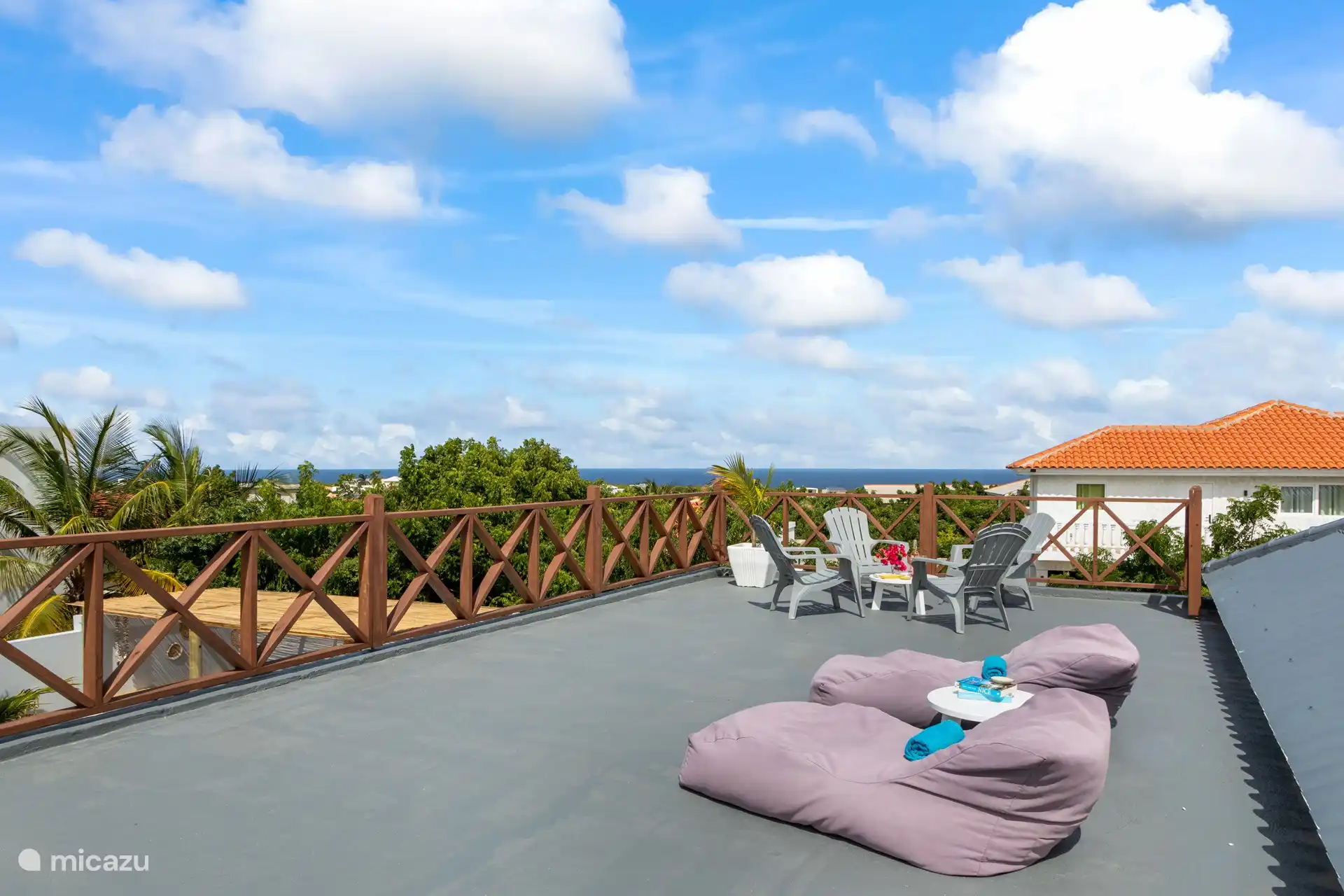 Lounge bags and chairs