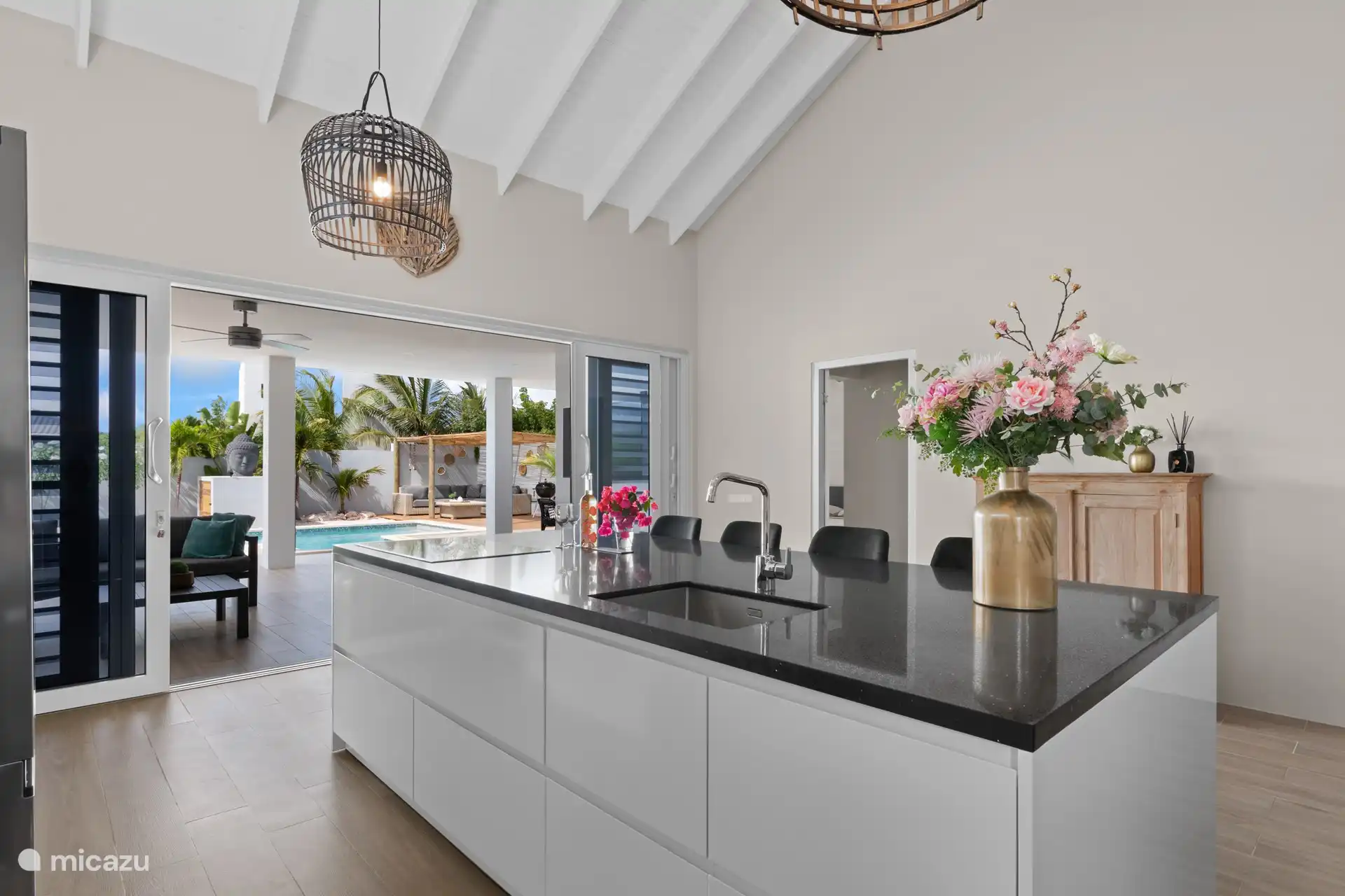 Everything new, fresh and spacious